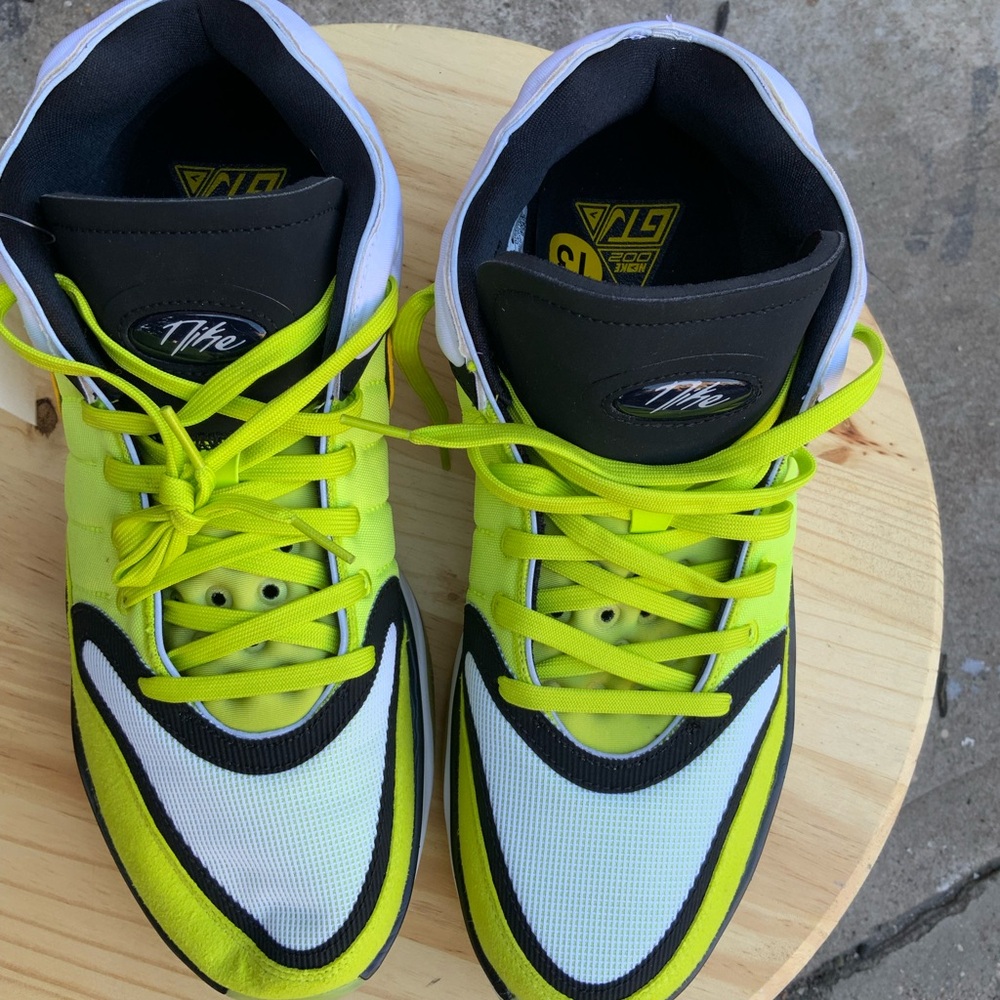 Nike G.T. Hustle 2 Basketball Shoes M/13